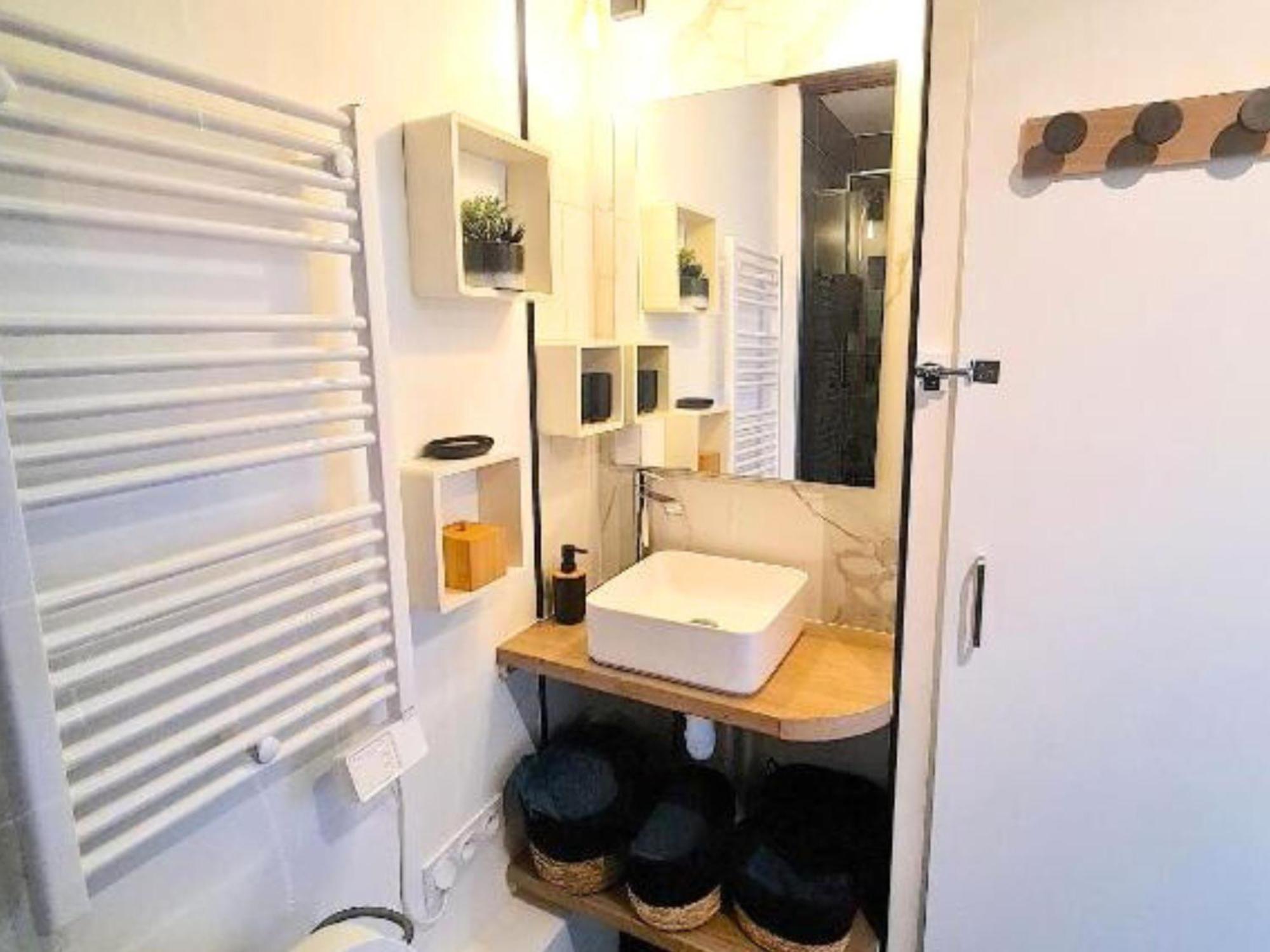 Nid Urbain - Proche Tribunal - Centre - Wifi - Tv Douai Luaran gambar
